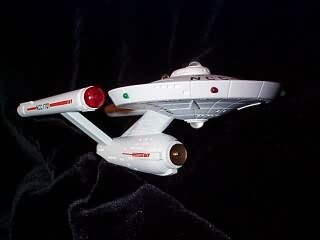 1991 STAR TREK - STARSHIP ENTERPRISE HALLMARK ORNAMENTS